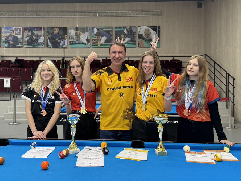 Илюстрация к записи Бесплатные занятия по пулу для детей 9–11 лет в Москве — Крылатское