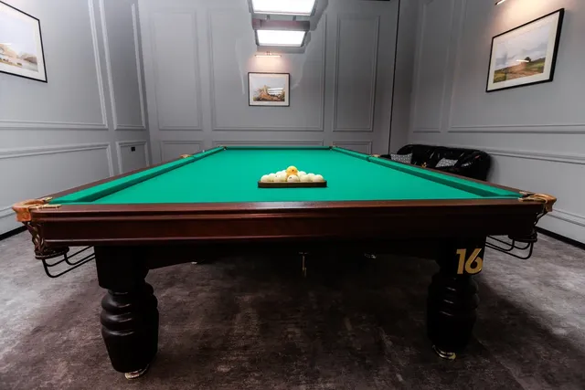 Фото Бильярдный клуб «Легенда» г. Севастополь 