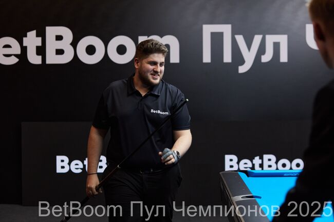 Тренер по бильярду Сергей Луцкер